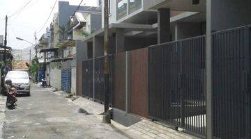 Gambar 1 Rumah Siap Huni, Modern Minimalis Dekat Kampus di Grogol. 20329