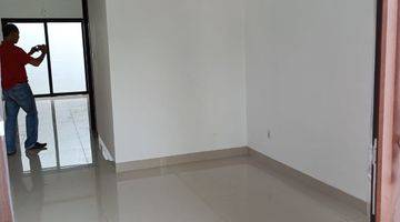 Gambar 1 Rumah 2 Lantai Baru Unfurnished SHM di The Icon Cluster Cosmo Bsd, Tangerang