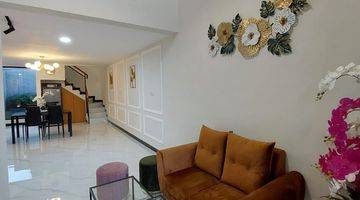 Gambar 3 Rumah 2 Lantai Full Furnished Scandinavian 12 Menit Ke Ugm