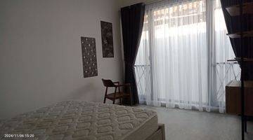 Gambar 4 Disewakan Rumah 2 Lantai , Baru, Fully Furnished