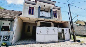 Gambar 2 Rumah Cantik 2 Lt Modern Minimalis Nyaman Lingkungan Perumahan Di Area Gentan