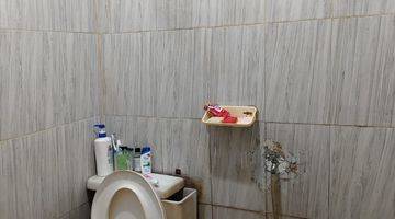 kamar mandi rumah siap huni depan mall