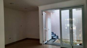 Gambar 2 Rumah full renovasi di Vila Dago Pamulang, cluster Parangtritis