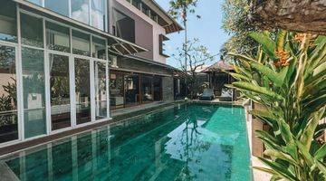 Gambar 2 Villa seminyak badung