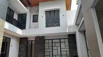 Gambar 2 Rumah Modern + Luxury di Premium Cluster Gading Serpong