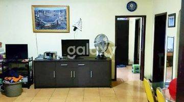 Gambar 2 Rumah Jambangan Furnished siap huni