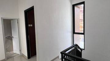 Gambar 5 Rumah Minimalis Townhouse Dekat Mrt Lebak Bulus