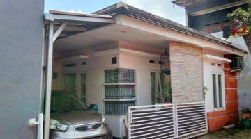 tampak depan rumah murah jarang ada di
