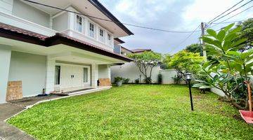 Gambar 1 A Cozy Bright House In Kemang Area