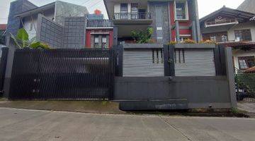 Gambar 1 Di jual rumah terawat pinggir jalan cigadung strategis