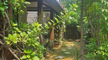 Gambar 2 Dijual Rumah 2 Lantai SHM Hadap Utara