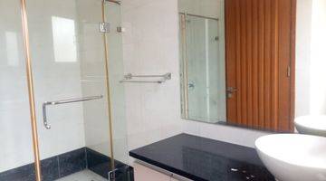 Gambar 4 Luxury house in Pejaten suitable for office