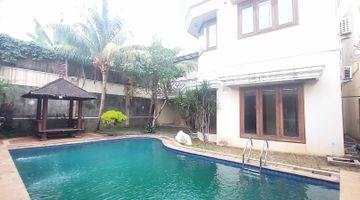 Gambar 4 Luxury house at Pejaten area good for residential and office