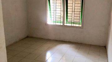 kamar tidur rumah jagakarsa dekat jl. sirsak.