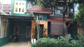 tampak depan rumah 2 lantai sudah renovasi