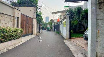 Gambar 1 Rumah Premium di Jl. Mpr Cilandak Barat. Terawat Rapih. Murah