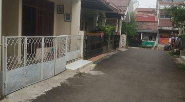 Gambar 2 Dijual Rumah Siap Huni Rapi Lokasi Strategis Harga Nego