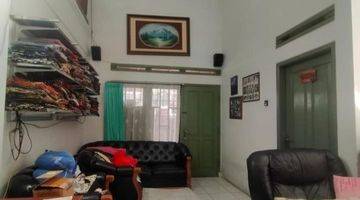ruang tamu rumah komplek bukit permata indah