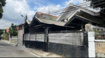 Gambar 1 Rumah  Jakarta Pusat, Luas, Jalan Lebar, Untuk Hunian, Kantor