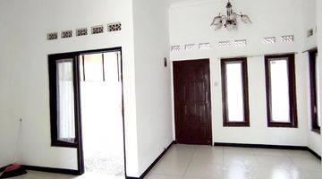 Gambar 3 Rumah murah 2 lantai langsep