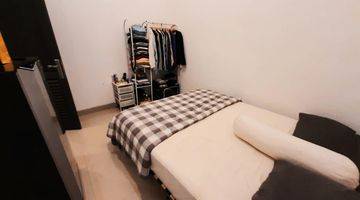 kamar tidur rumah bagus satu lantai hadap
