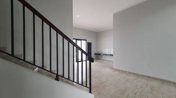 foto lainnya rumah modern tropical dalam cluster