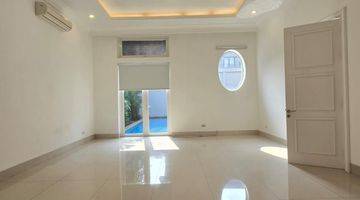 Gambar 4 Classic House Kemang Dalam Jakarta Selatan