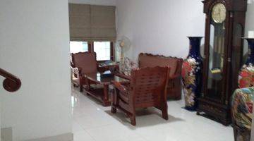 Gambar 2 Rumah 2lt Baru Renovasi di Janur Kuning Residence,uk 6x22, Strategis, Depan Taman Joging 3 Kamar Tidur, 2 Lantai 