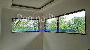 Gambar 3 Dijual Rumah Clasic di Taman Giriloka Bsd