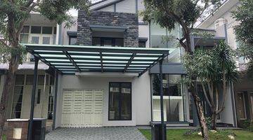 tampak depan rumah baru minimalis pakuwon indah