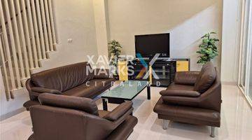 ruang keluarga rumah palma classica, full furnish,