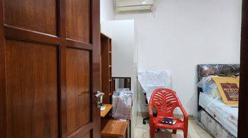 Gambar 2 Rumah Furnished Taman Parahyangan Lippo Karawaci dekat akses toll 