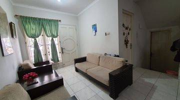 Gambar 2 Best Deal!! Rumah Cantik 2 lantai di Kota Wisata