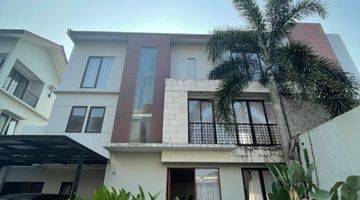 Gambar 1 Rumah Siap Huni Dengan Kolam Renang Pribadi,turun Harga Di Jual Di Bawah Pasaran,dalam Townhouse Kebagusan Jakarta Selatan