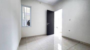 Gambar 2 Rumah Baru Unfurnished SHM di Cagar Alam, Depok