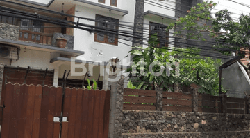 Gambar 1 DIJUAL Rumah Raya Darmo Indah SIAP HUNI (bisa untuk komersial)