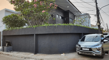 Gambar 2 Rumah Kav Dki Hoek Luas 365m, Furnished Rapi Bagus Parkir Luas