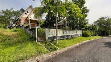 Gambar 1 Villa Asri di Bukit Sentul Cluster Lakeside