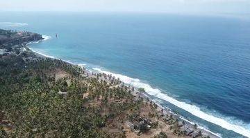 Gambar 4 Lahan komersial di Senggigi Lombok View Pantai