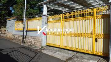 tampak depan rumah mewah secondary 1 lantai