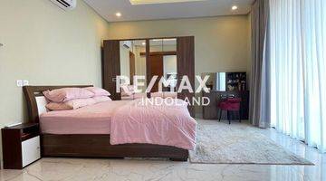 Gambar 4 Dijual Rumah Modern Tropis Minimalis di Komplek Perumahan Pulomas Jaya, Jakarta Timur