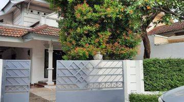 tampak depan rumah di camar sektor 3