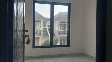 Gambar 4 Dijual Rumah 2 Lantai Bagus di Pinewood Banjar Wijaya, Tangerang