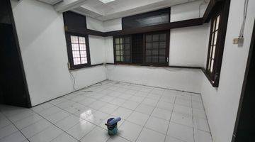 Gambar 4 Gedung Mewah Sangat Tepat Untuk Usaha, Kantor F b. Mainroad Jl. Surya Sumantri