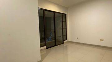kamar tidur rumah di green lake city