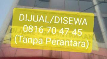 Gambar 1 Ruko 4,5 lantai dekat perkantoran dan pemukiman warga