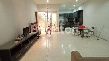 Gambar 3 RUMAH PUSAT KOTA, DEKAT GRAND CITY, ROW JALAN 3 MOBIL