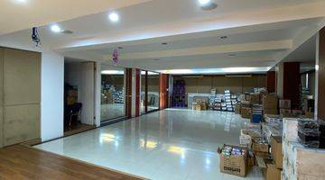 Gambar 3 Gedung 4 Lantai Di Radio Dalam Cocok Utk Showroom Klinik Cafe Dll