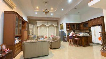 Gambar 2 Dijual Rumah V G I Kelapa Gading Row 4 Mobil