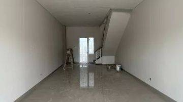 Gambar 4 DISEWAKAN RUKO PREMIUM BARU CALICO SQUARE PARAMOUNT PETALS
 CURUG BITUNG TANGERANG